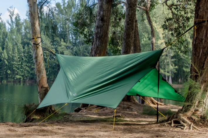 lightweight tarp shelter