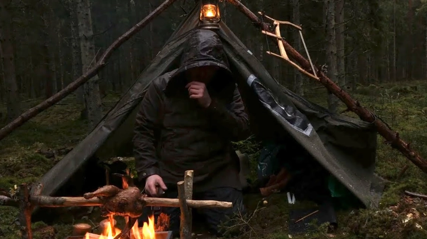 bushcraft camping in heavy rain