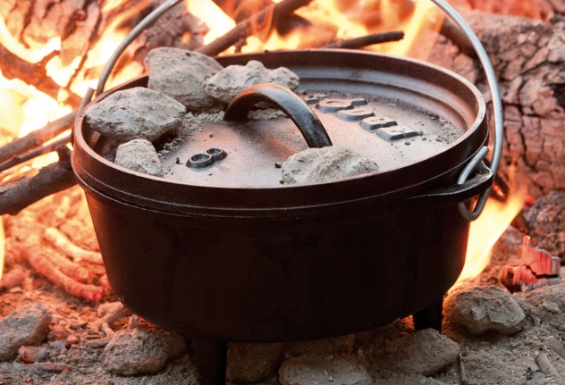 camping Dutch oven