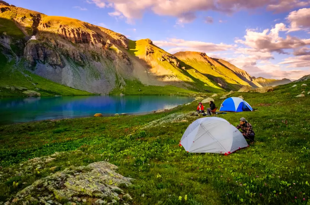 Backcountry Camping: Essential Guide for Beginners