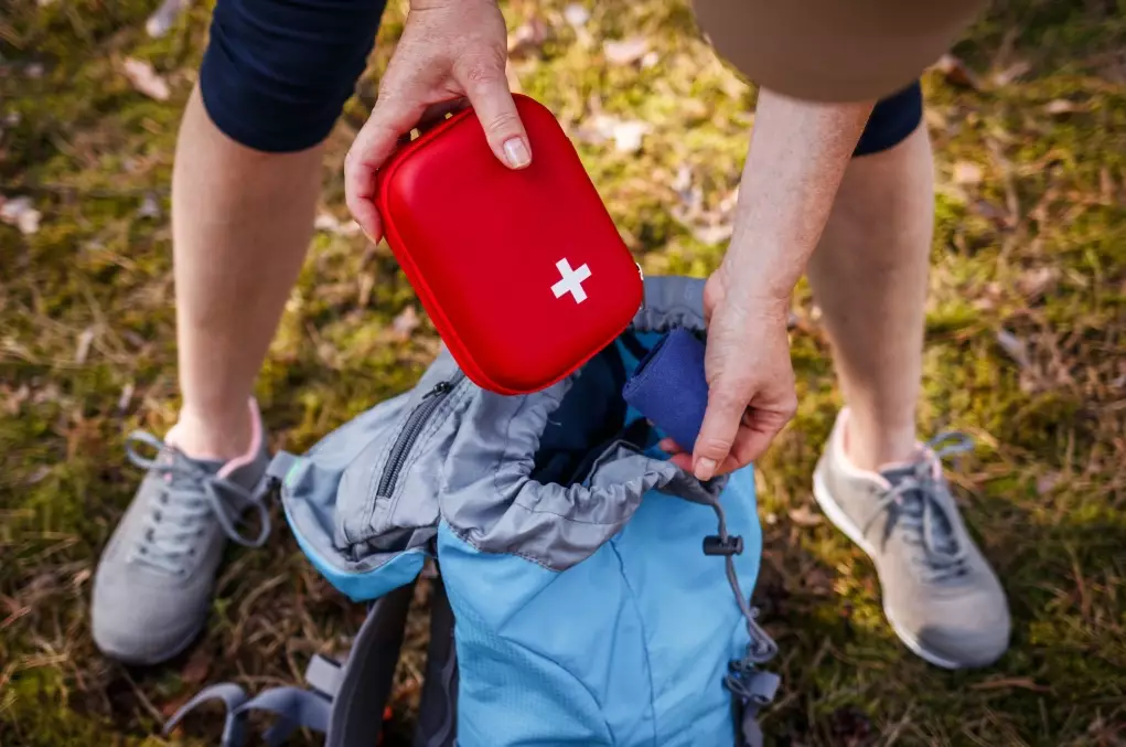 how to handle camping emergencies how to handle camping emergencies
