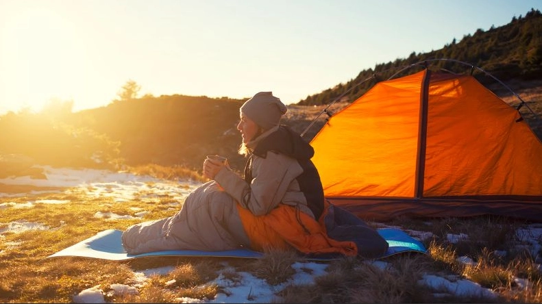 how to stay warm camping