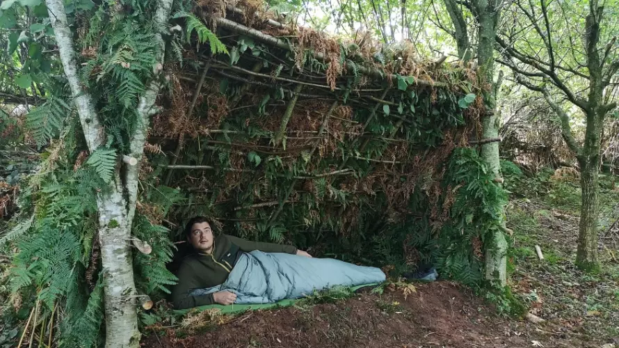 how to build a shelter while camping